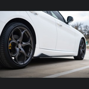 Alfa Romeo Giulia Side Skirts - Carbon Fiber - Aero